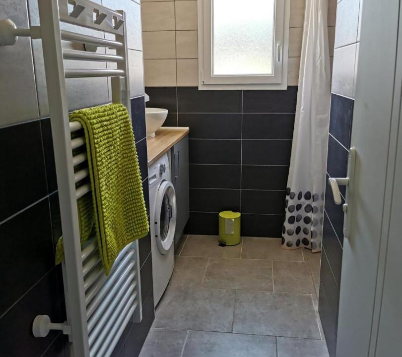 Photo of Bathroom in Clam