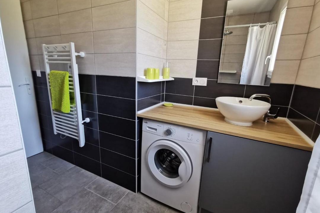 Photo of Bathroom in Clam