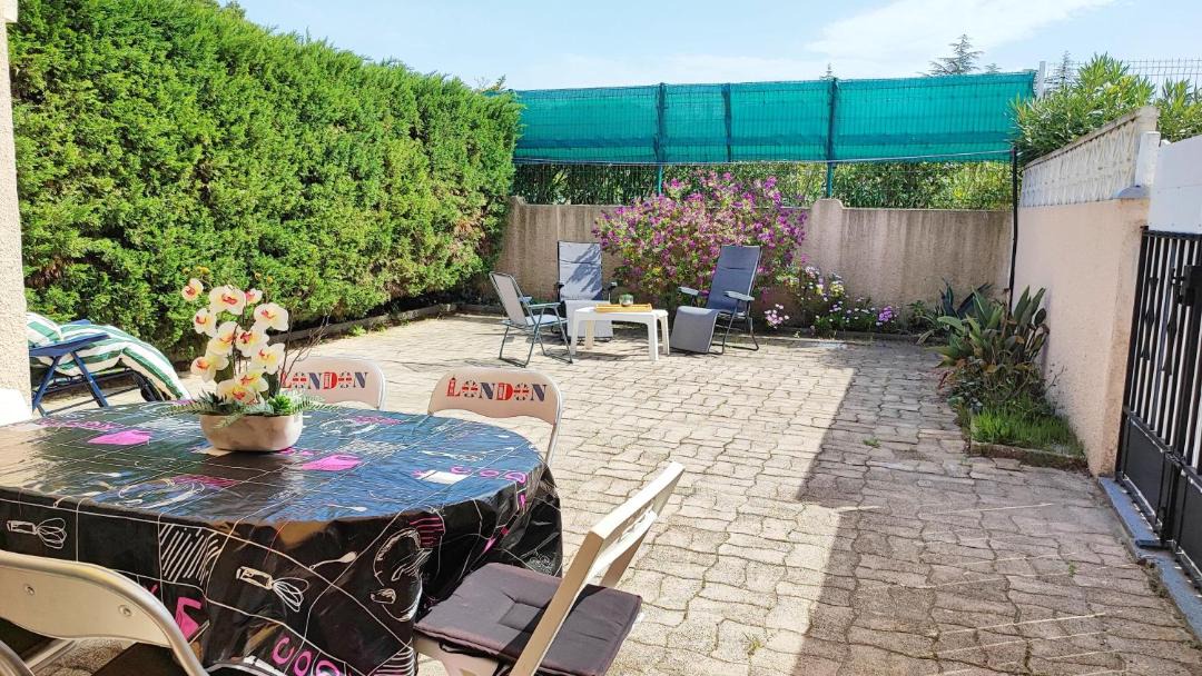 Photo of Patio Balcony in Saint-Cyprien Plage