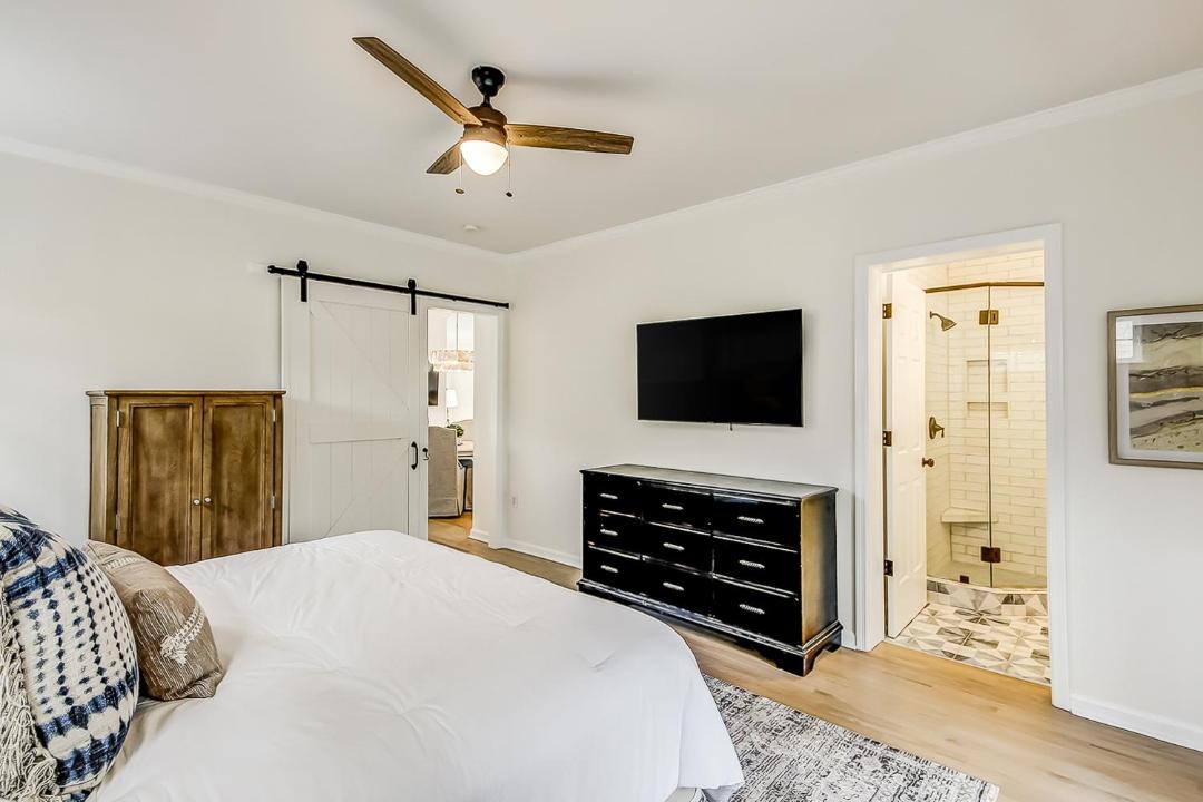 Photo of Bedroom in Sunset Point