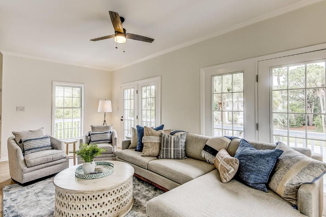 Photo of Livingroom in Sunset Point