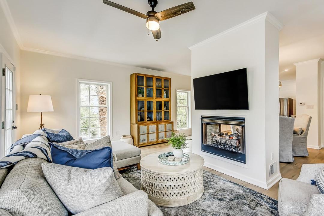 Photo of Livingroom in Sunset Point