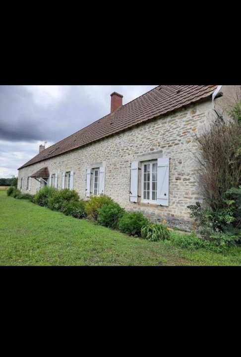 Photo of Buildings in Neuilly-en-Dun