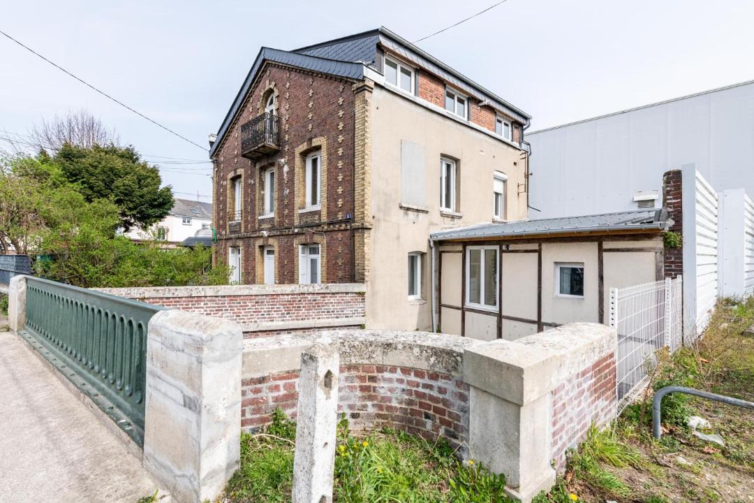 Photo of Buildings in Darnetal