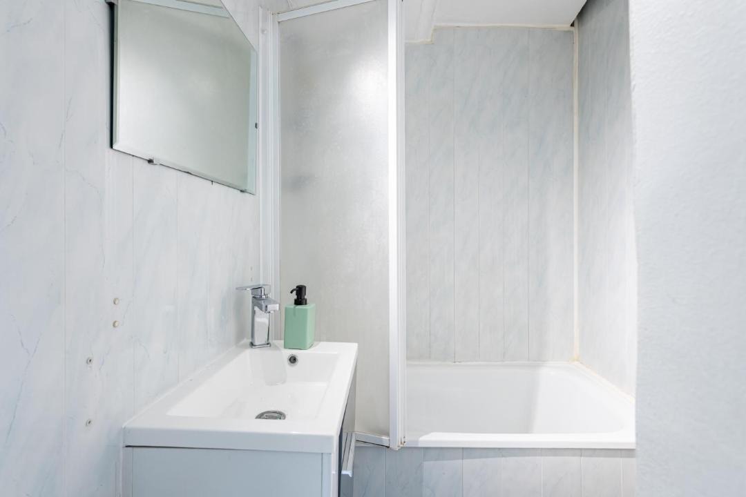 Photo of Bathroom in Darnetal