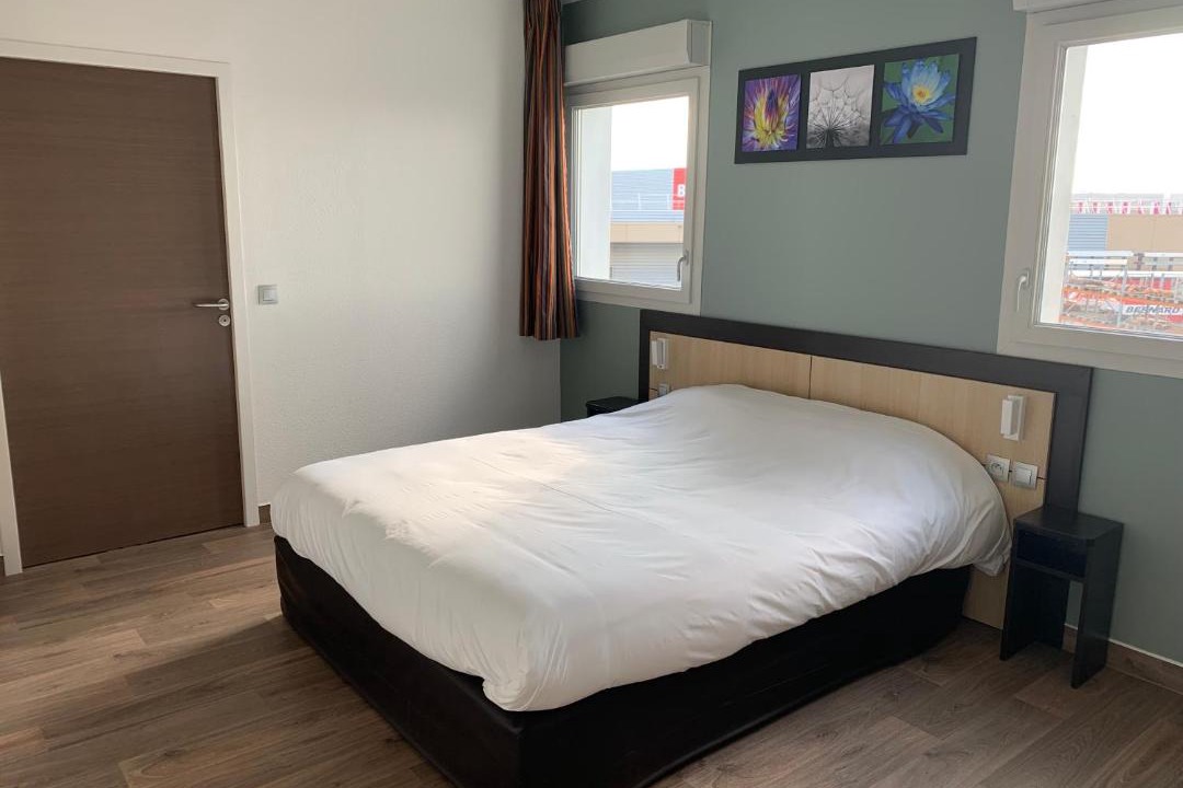 Photo of Bedroom in Maizieres-la-Grande-Paroisse