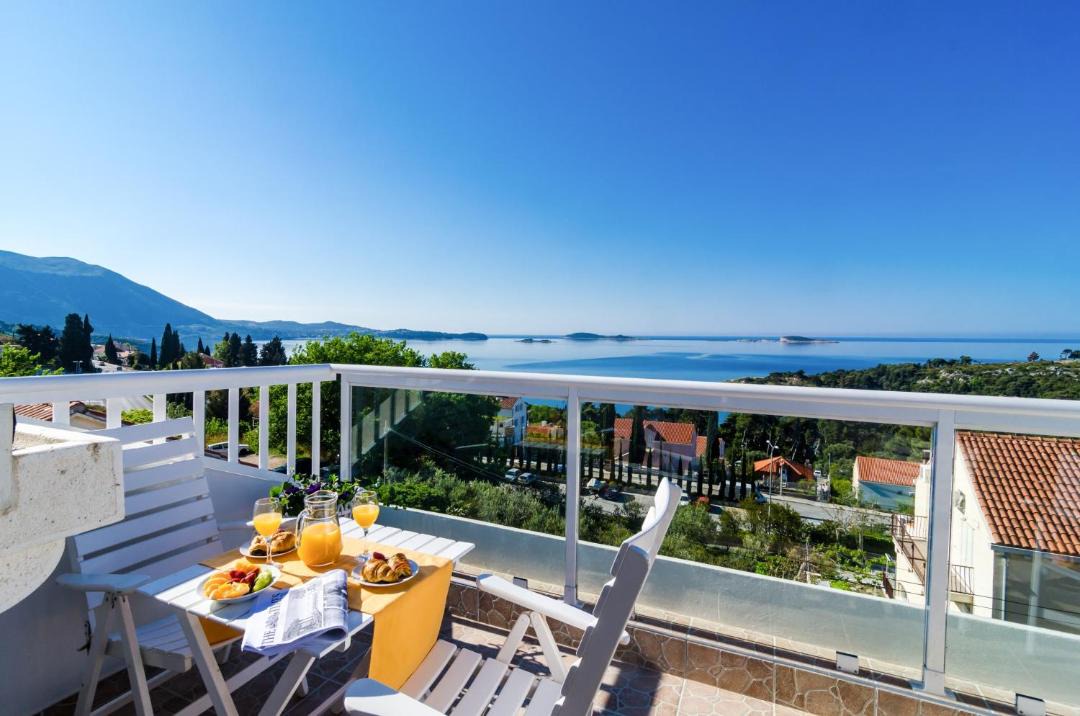 Photo of Patio Balcony in Brasina