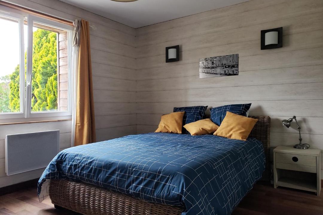 Photo of Others in Ferel