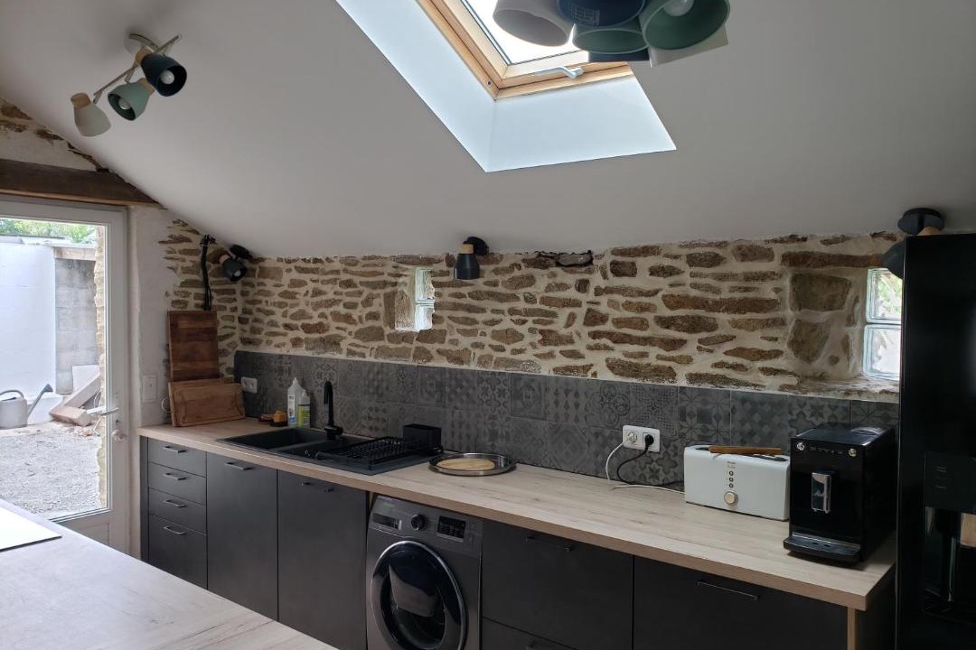 Photo of Others in Ferel