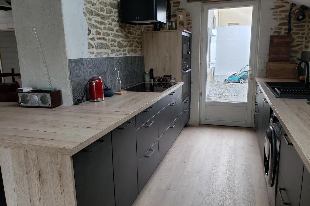 Photo of Others in Ferel