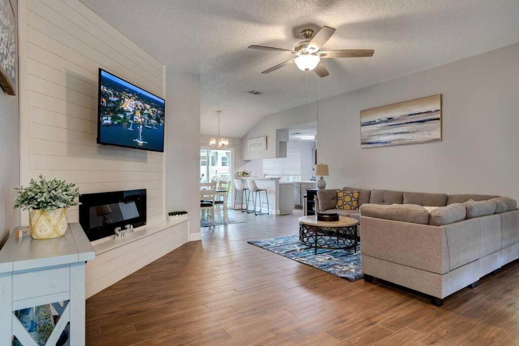 Photo of Livingroom in Mount Dora
