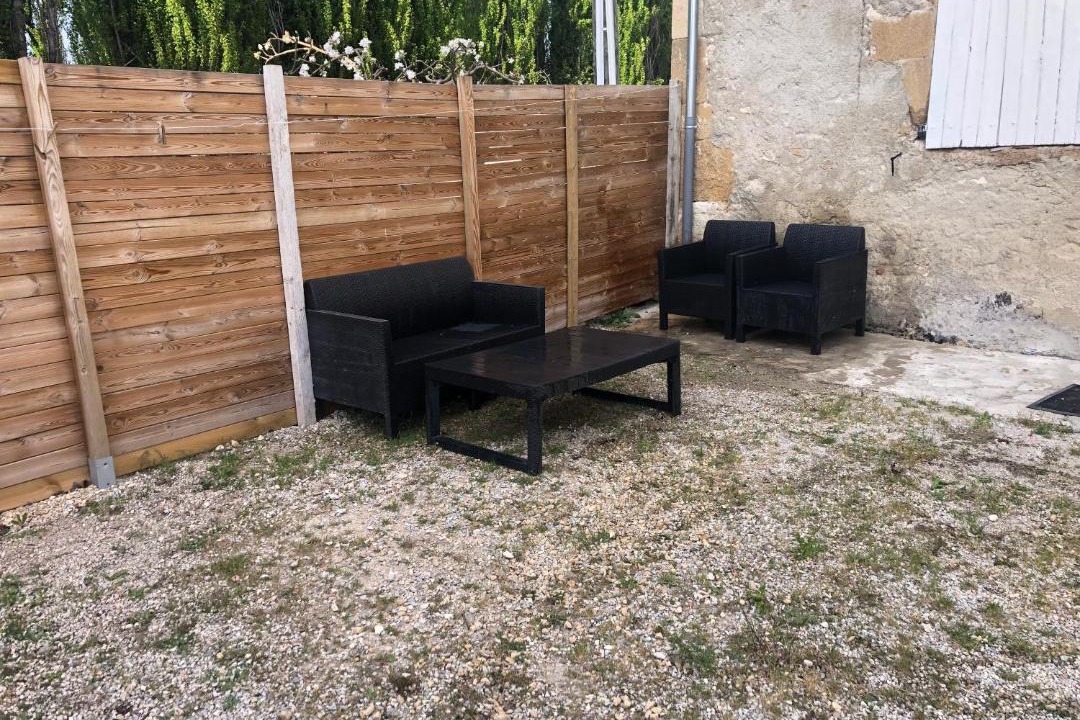 Photo of Others in Sablet