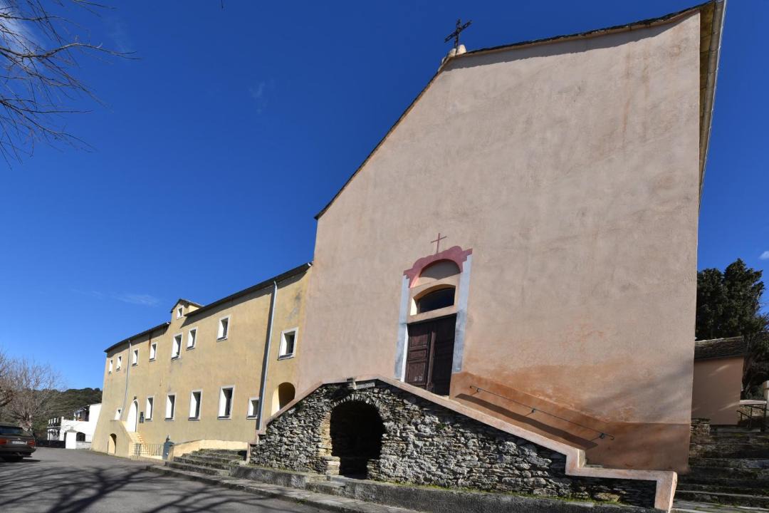Photo of Buildings in Canari