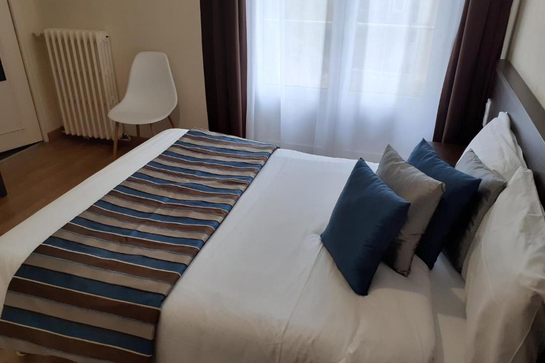 Photo of Others in Alencon