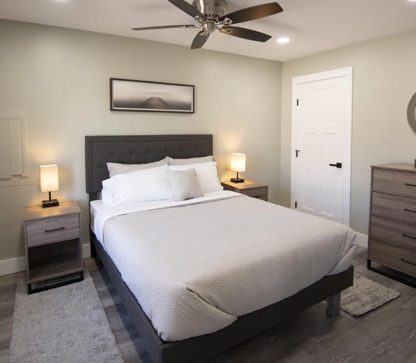 Photo of Others in Burdett