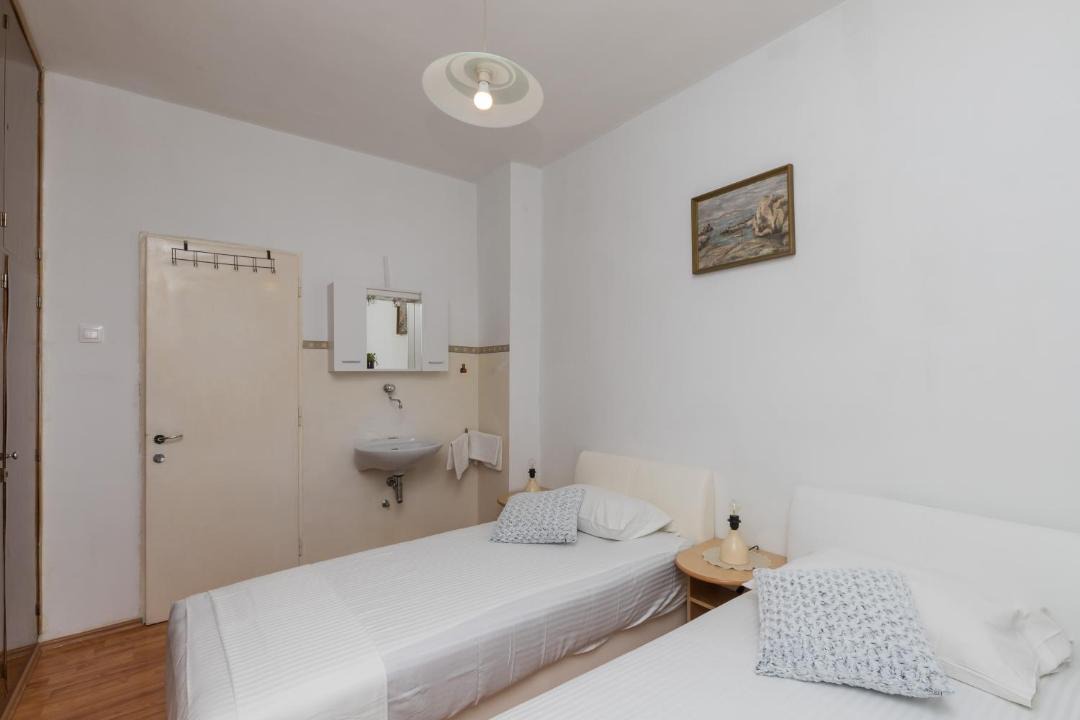 Photo of Bedroom in Gornji Kono
