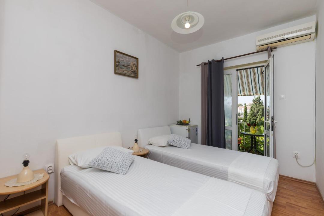 Photo of Bedroom in Gornji Kono