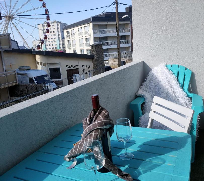 Photo of Human In Picture in Berck-sur-Mer