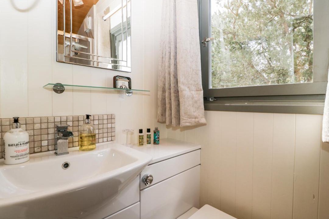 Photo of Bathroom in Chard