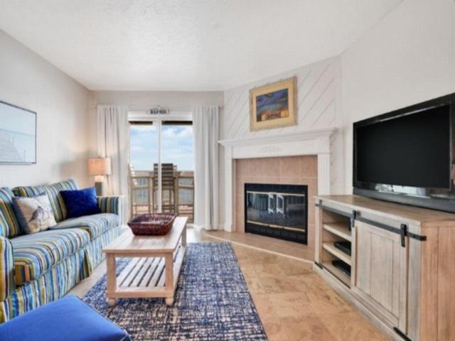 Photo of Livingroom in Kure Beach