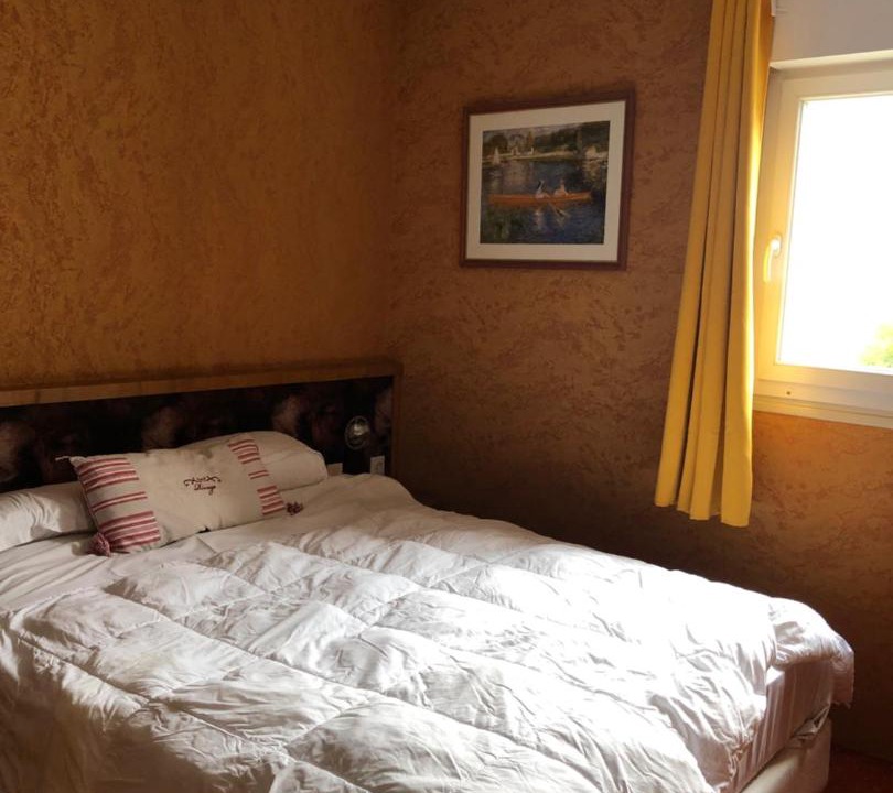 Photo of Bedroom in Pont-Audemer