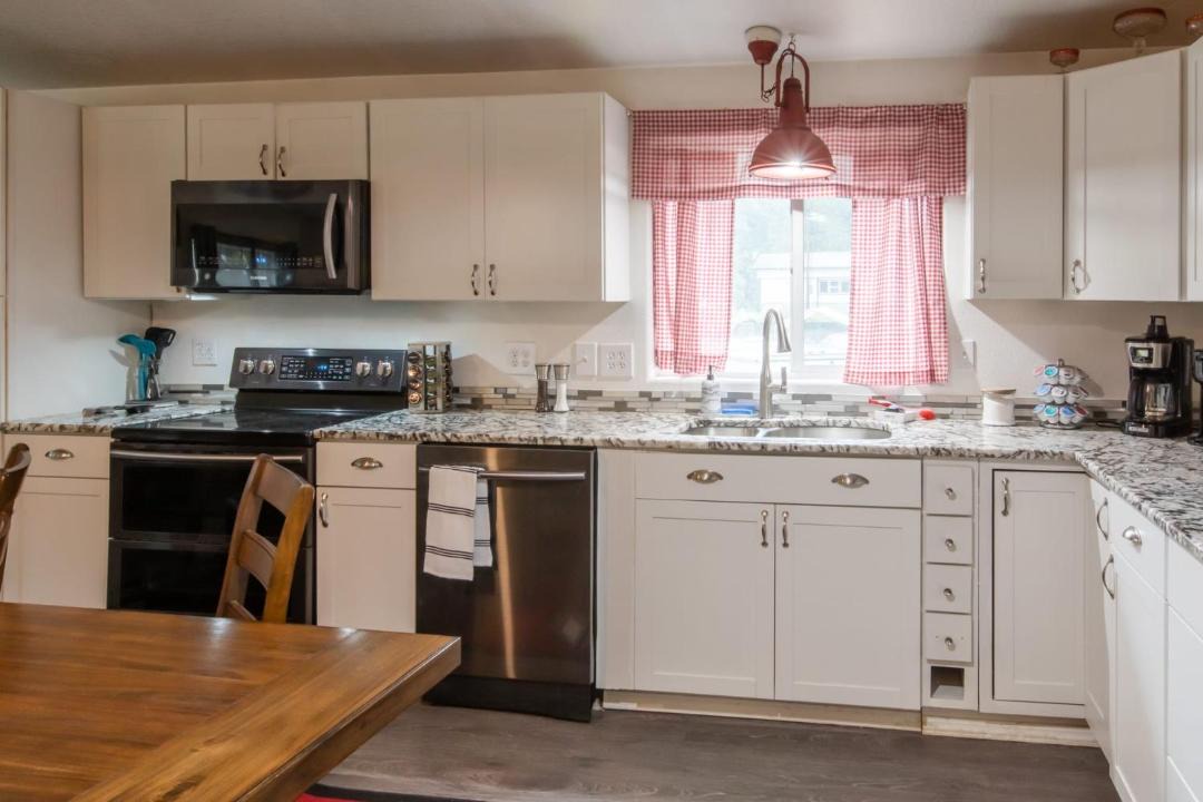 Photo of Others in Tillamook