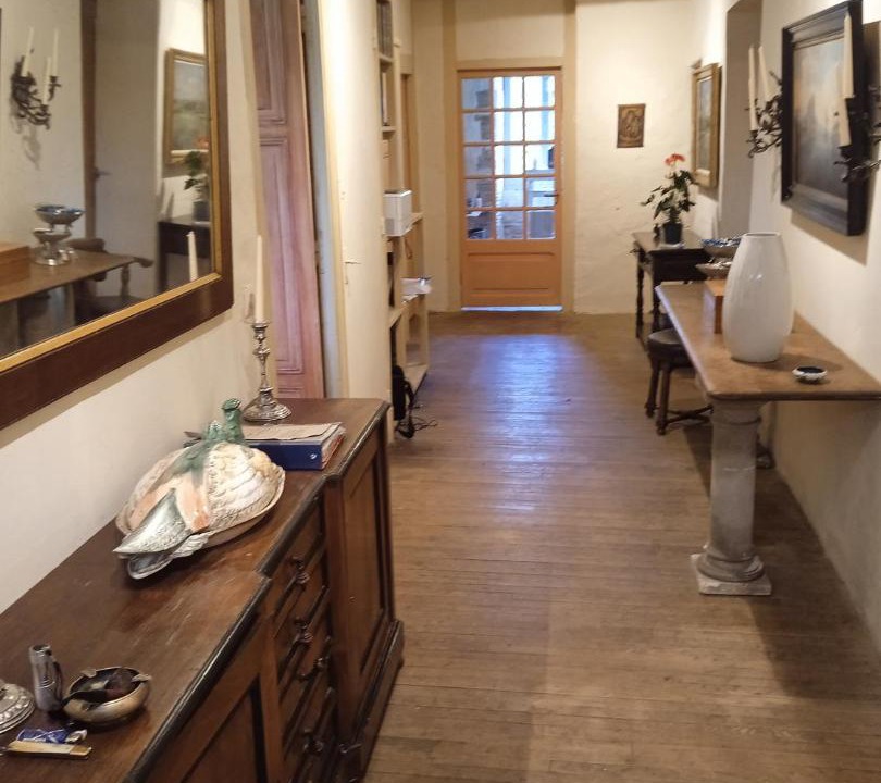 Photo of Livingroom in Saint-Beauzeil