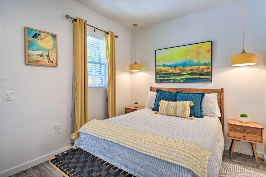 Photo of Bedroom in Hudson Bend