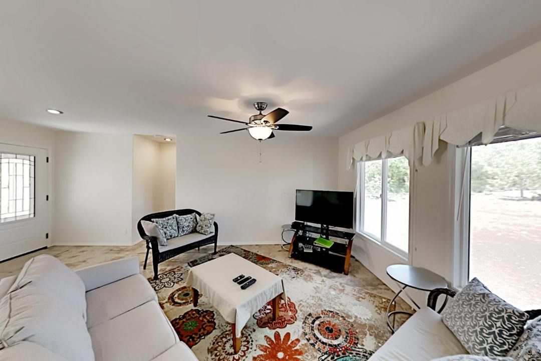 Photo of Livingroom in Keaau