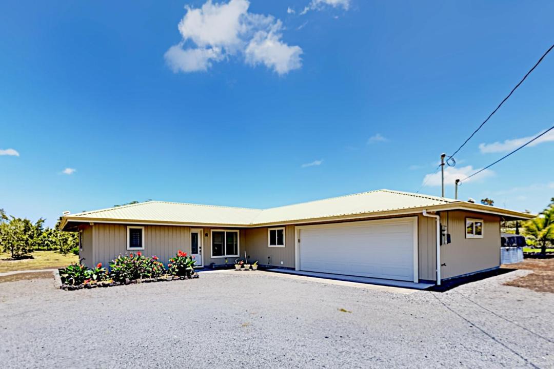 Photo of Buildings in Keaau