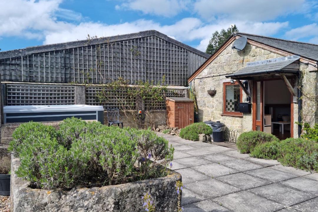 Photo of Others in Ebbesborne Wake