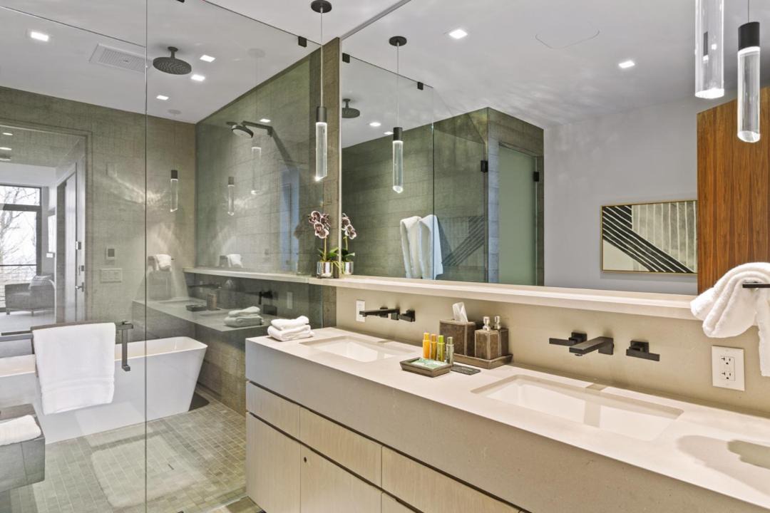 Photo of Bathroom in Empire Pass