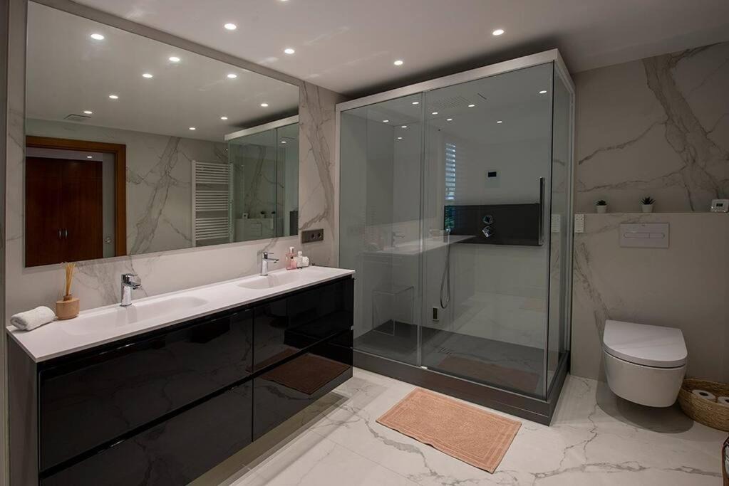 Photo of Bathroom in El Tarter