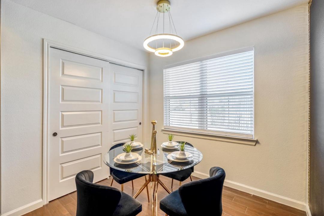 Photo of Livingroom in MacGregor