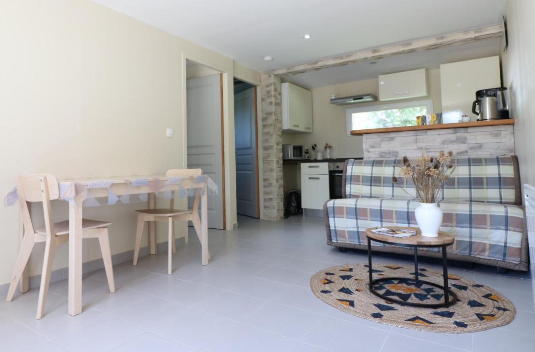 Photo of Others in Martel