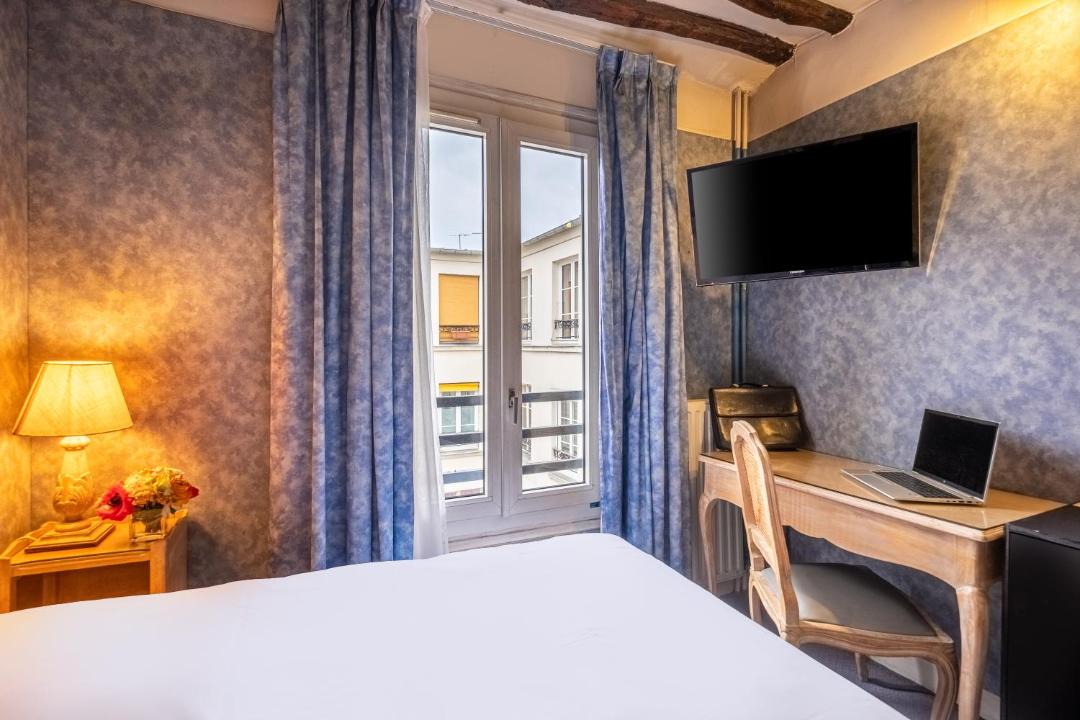 Photo of Bedroom in Gaillon