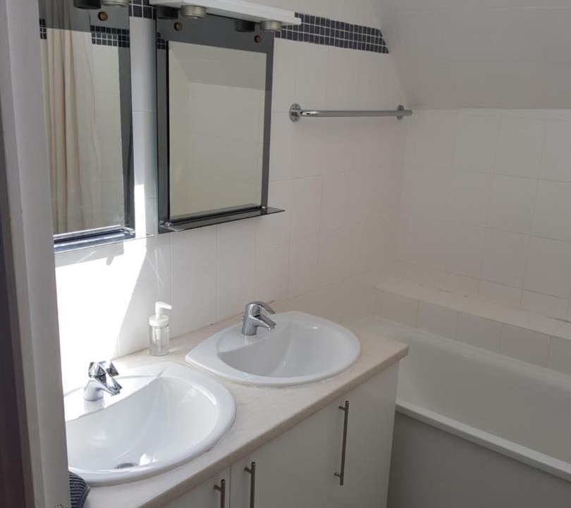 Photo of Bathroom in Reims