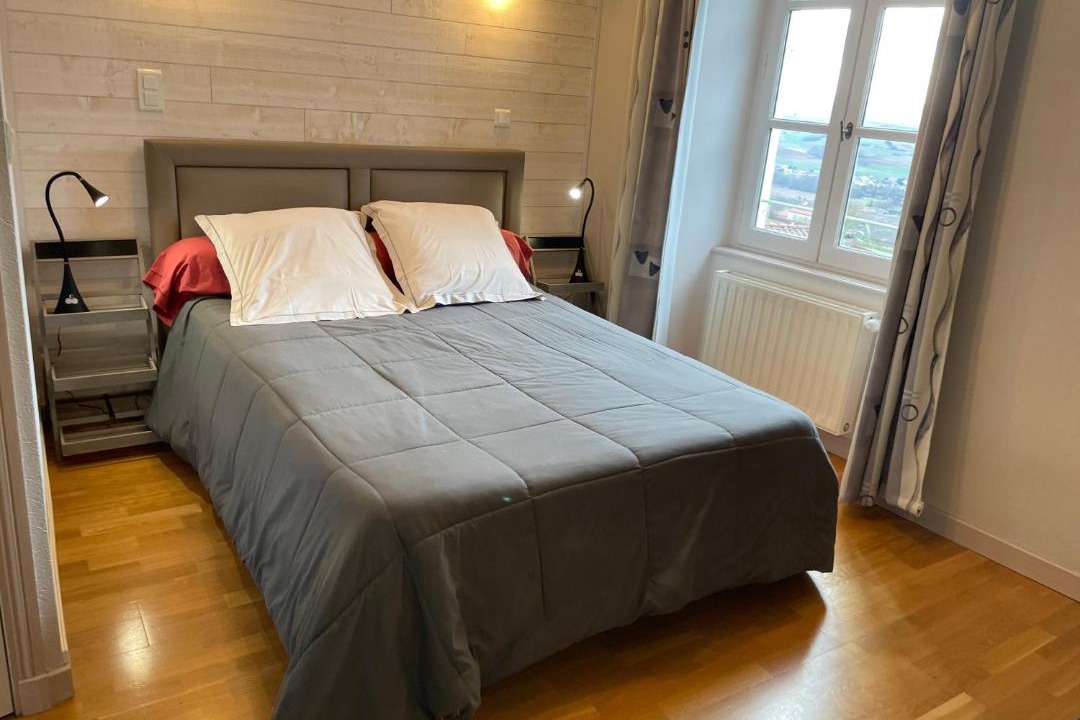 Photo of Bedroom in Usson