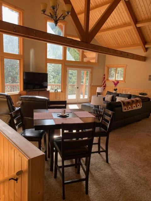 Photo of Livingroom in Riggins