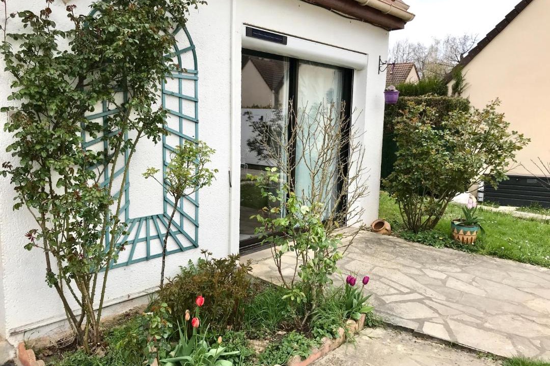 Photo of Buildings in Cesson