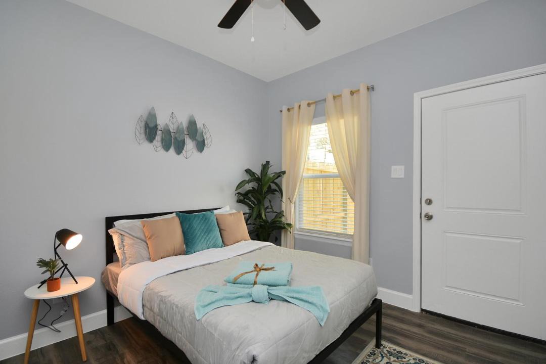 Photo of Bedroom in Southeast Houston
