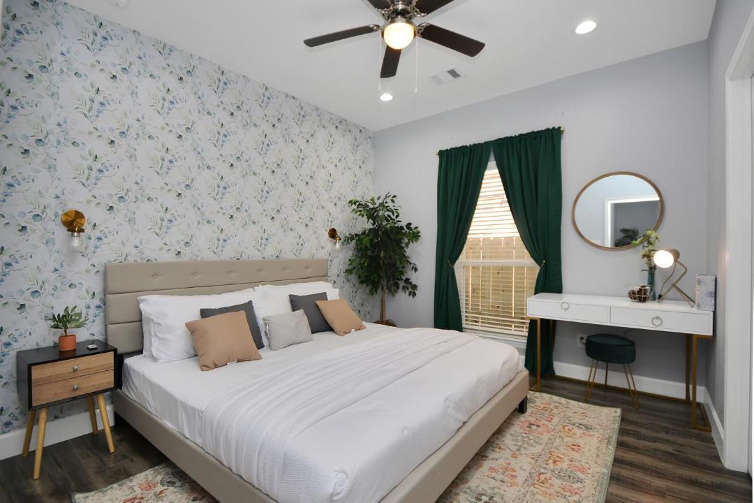 Photo of Bedroom in Southeast Houston