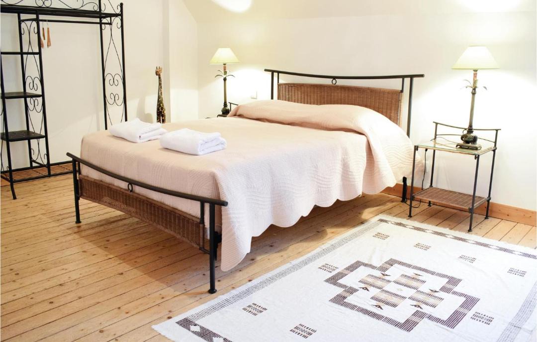 Photo of Bedroom in Valognes