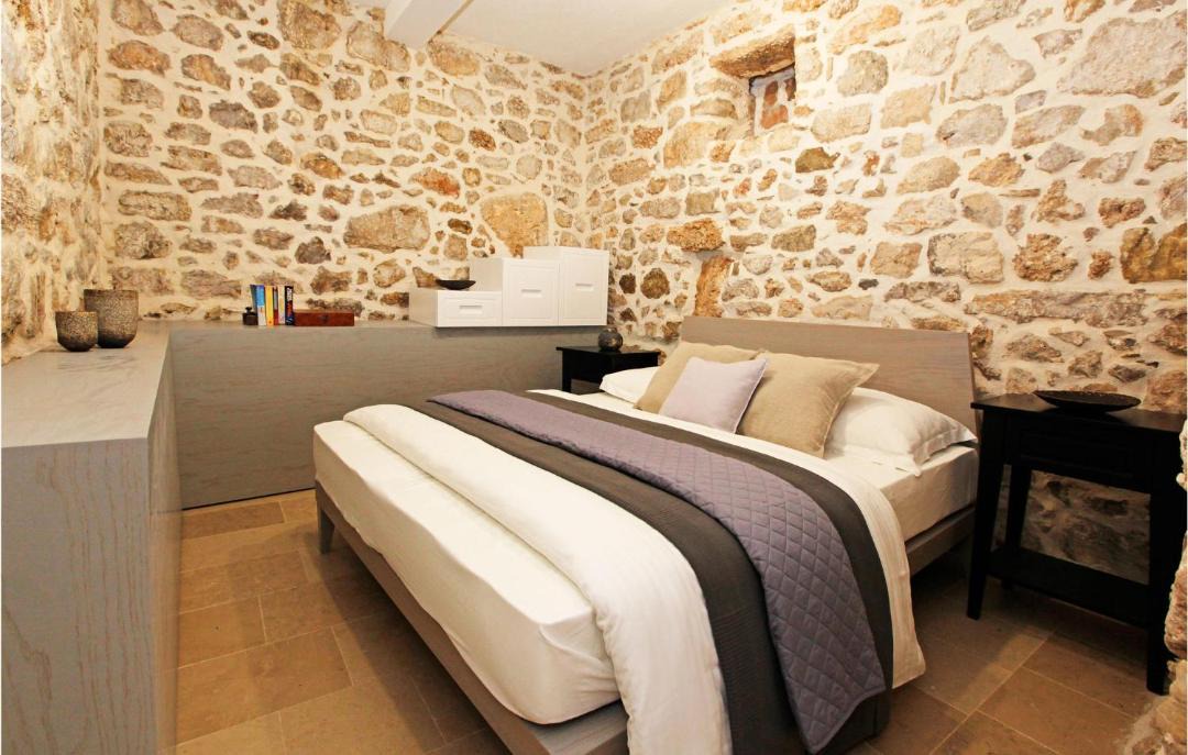 Photo of Bedroom in Bol