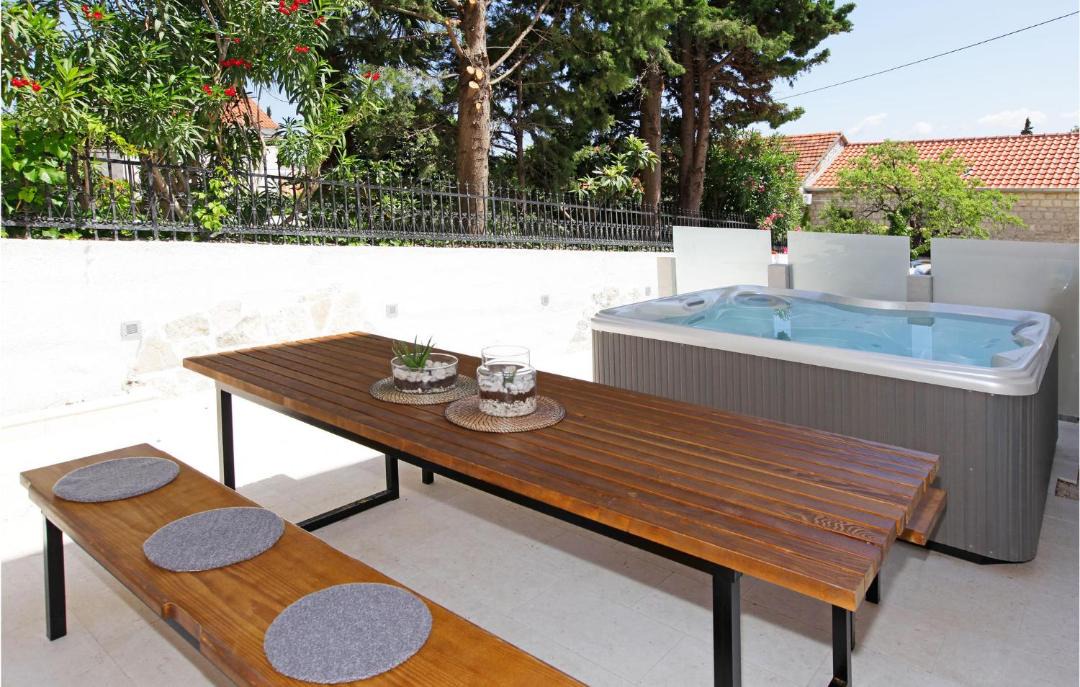 Photo of Patio Balcony in Bol