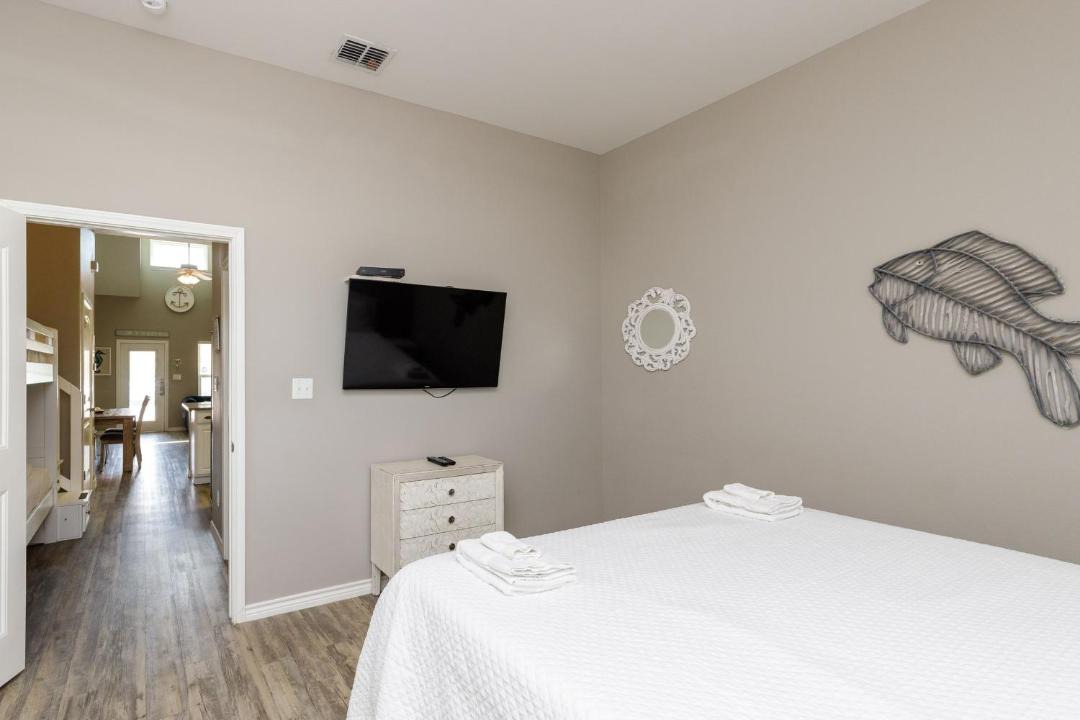 Photo of Bedroom in Corpus Christi