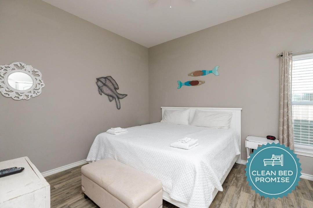 Photo of Bedroom in Corpus Christi