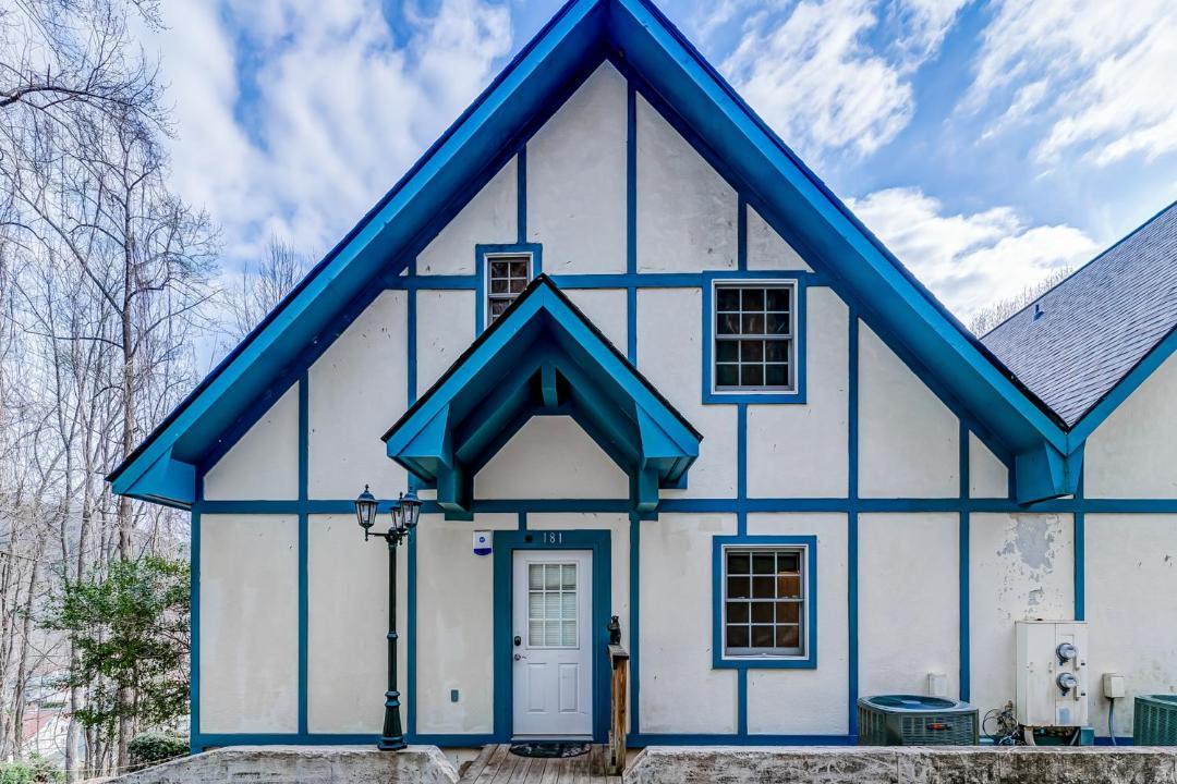 Photo of Others in Helen