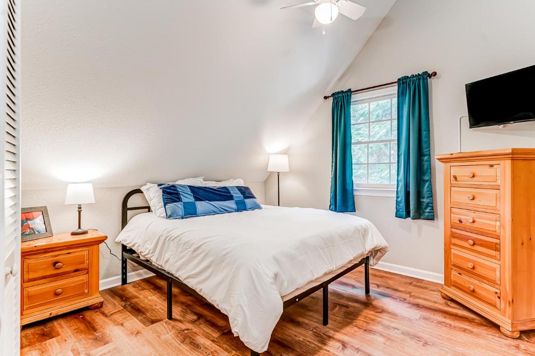 Photo of Bedroom in Helen