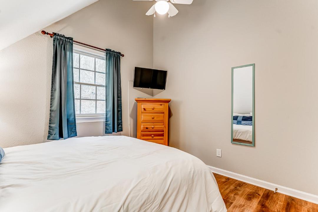 Photo of Bedroom in Helen